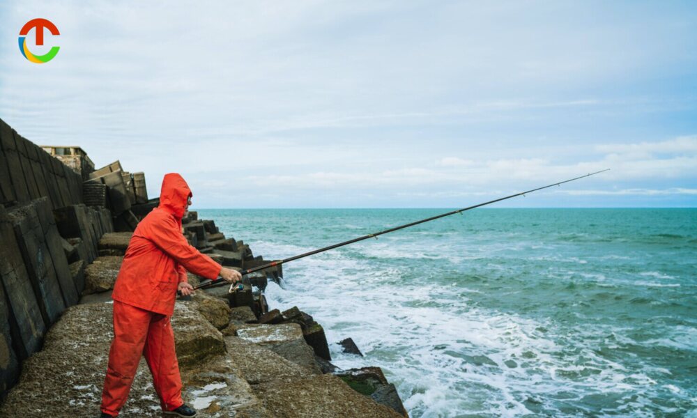 Fisherman Tragically Dies in Trawler Accident Off West Cork Coast