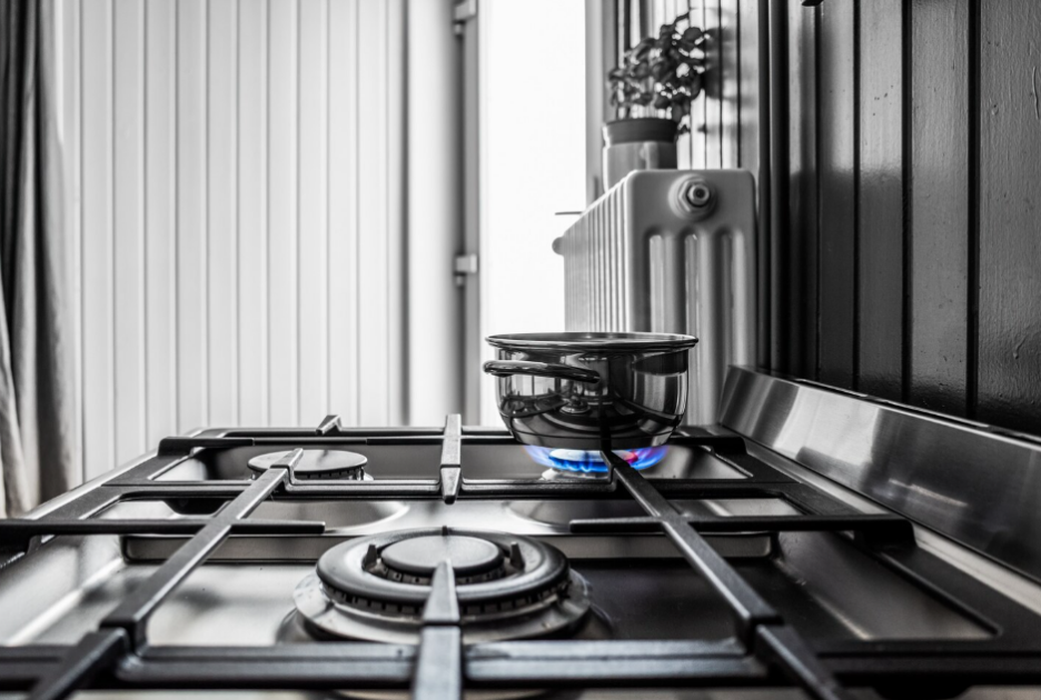 Best Features To Look For In A Modern Gas Stove And Oven | Cio Times Magazine