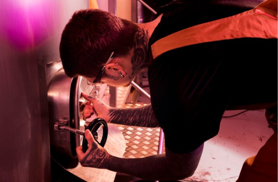 Using SurfPrep LED Inspection Lights To Reduce Rework & Improve Efficiency | CIO TImes Magazine 